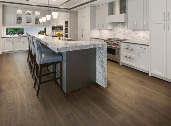 Mohawk RevWood Plus Casita Terrace Cottonwood Oak 7 1/2" CDL43-03 - Image 2