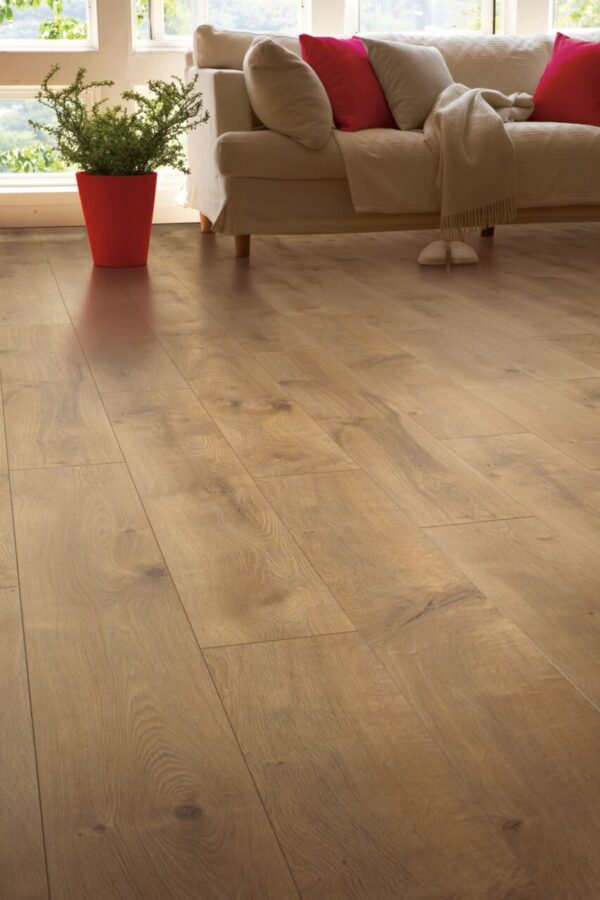 Mohawk RevWood Essentials Chalet Vista Honeytone Oak 7 1/2" CDL73-03 - Image 2