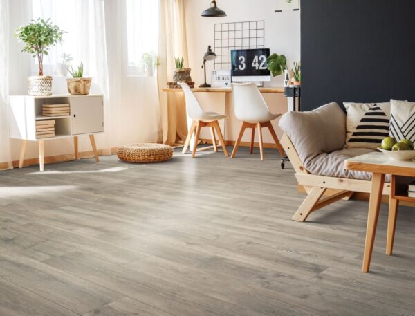 Mohawk RevWood Essentials Rivercrest Country Linen Oak 7 1/2" CDL94-02 - Image 2